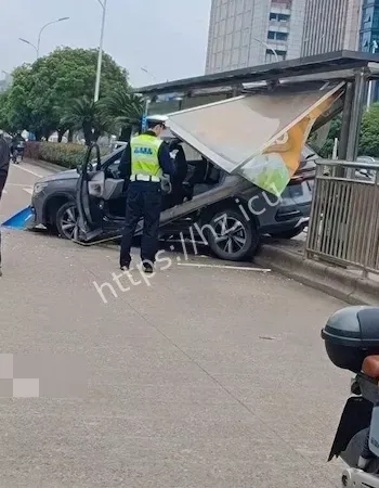 绍兴上虞车祸